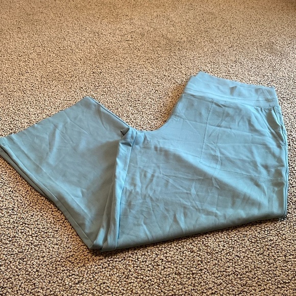 Athleta Pants Size 2X in Like New Condition - Picture 1 of 10